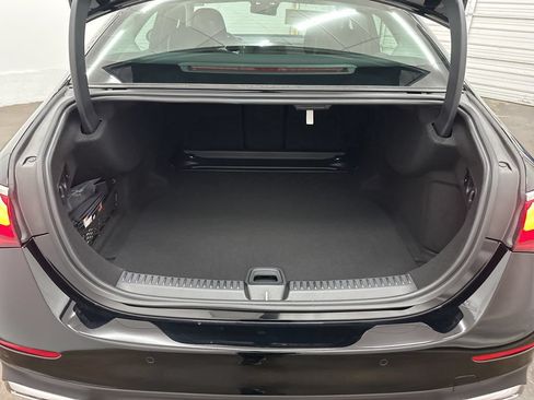 Used 2026 Mercedes-Benz E 350 4MATIC Sedan image 24