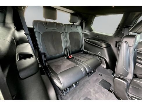 Used 2025 Jeep Grand Cherokee L Altitude AWD/4WD image 24