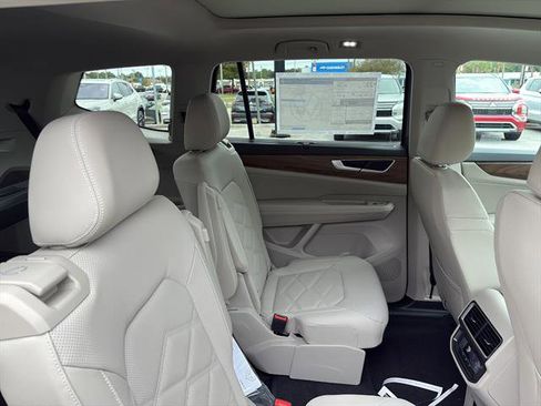 New 2026 Volkswagen Atlas SE FWD image 9