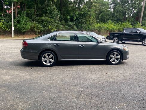 Used 2015 Volkswagen Passat 1.8T Limited Edition FWD image 4
