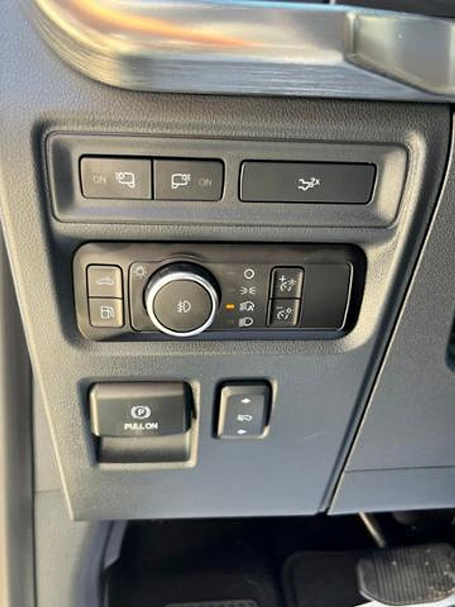 Used 2023 Ford F150 Lariat w/ Equipment Group 502A High AWD/4WD image 13