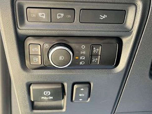 Used 2023 Ford F150 Lariat w/ Equipment Group 502A High AWD/4WD image 13