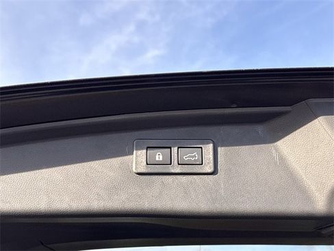 Certified 2025 Subaru Outback Onyx Edition w/ Popular Package #2 image 16