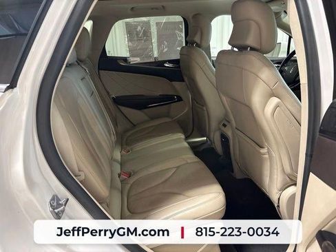 Used 2017 Lincoln MKC Reserve w/ Lincoln MKC Climate Package AWD/4WD image 26
