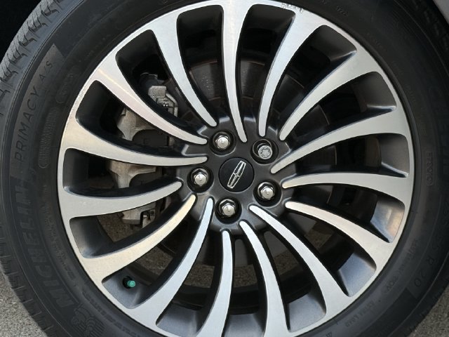 Used 2022 Lincoln Aviator Reserve w/ Elements Package Plus RWD image 8