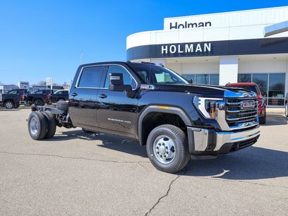 New 2026 GMC Sierra 3500 SLE