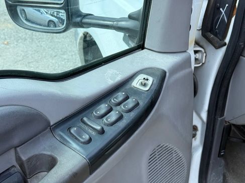 Used 1999 Ford F350 XL RWD image 12