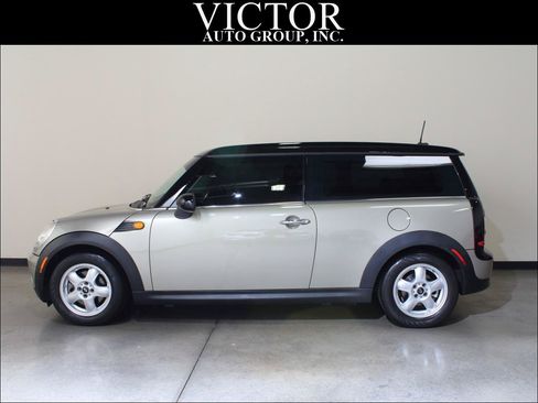 Used 2009 MINI Cooper Clubman Hardtop FWD image 1