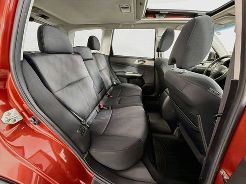 Used 2010 Subaru Forester 2.5X Premium AWD/4WD image 38