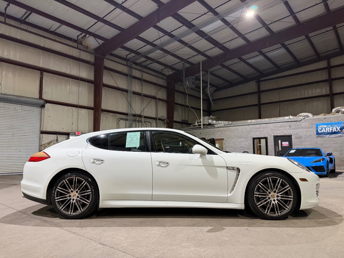Used 2013 Porsche Panamera 4 image 4