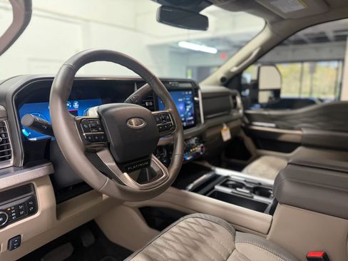 Used 2026 Ford F350 Platinum w/ Platinum Plus Package image 35