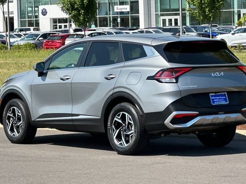 Used 2023 Kia Sportage LX AWD/4WD image 5