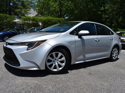 Used 2021 Toyota Corolla LE FWD image 42