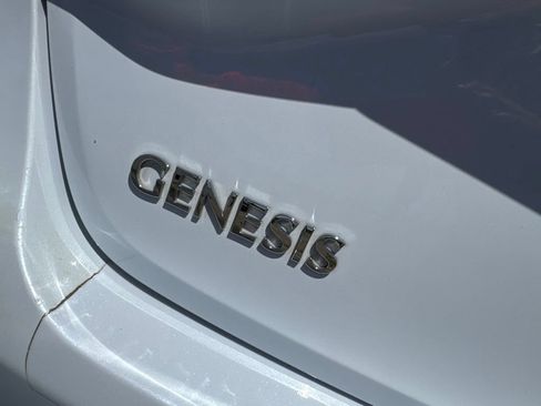 Used 2015 Hyundai Genesis 3.8 w/ Option Group 03 RWD image 9