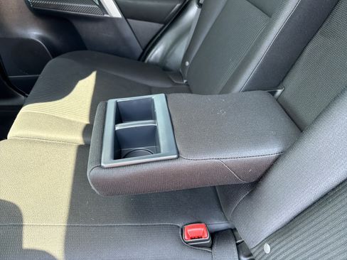 Used 2013 Toyota RAV4 XLE AWD/4WD image 13
