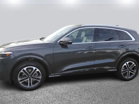 Certified 2025 Audi Q5 Premium Plus w/ Premium Plus image 3