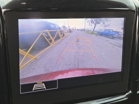 Used 2020 Chevrolet Traverse LT AWD/4WD image 5