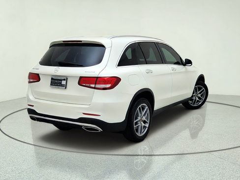 Used 2017 Mercedes-Benz GLC 300 4MATIC image 9