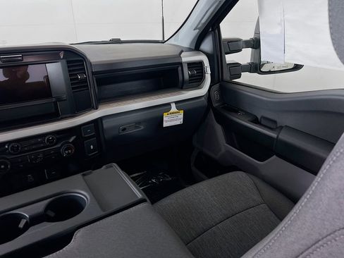 New 2026 Ford F250 XL w/ XL Chrome Package image 22