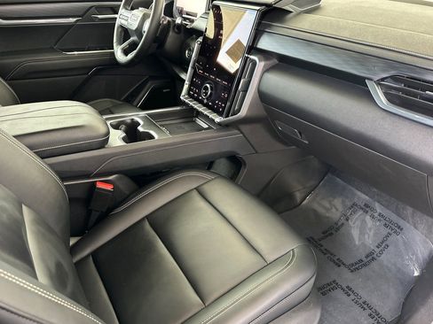 Certified 2024 GMC Acadia Elevation FWD image 21