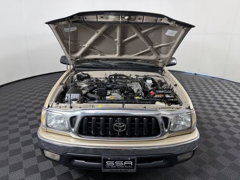 Used 2002 Toyota Tacoma 2WD Xtracab image 12