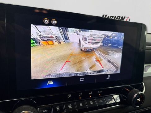 Used 2023 Chevrolet Colorado LT w/ LT Convenience Package image 30