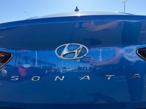 Used 2018 Hyundai Sonata Limited w/ Limited Ultimate Package 03 FWD image 24