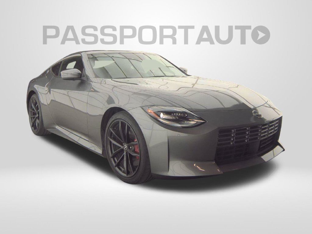Used 2024 Nissan Z Performance w/ Floor Mat Package RWD image 4