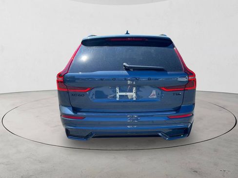 New 2026 Volvo XC60 T8 Ultra w/ Climate Package AWD/4WD image 4