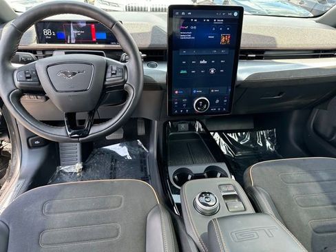 Used 2022 Ford Mustang Mach-E GT image 19