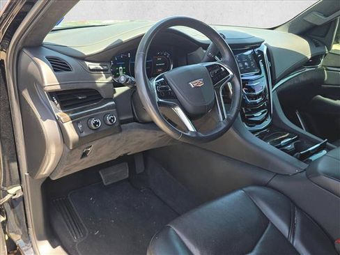 Used 2020 Cadillac Escalade ESV Platinum AWD/4WD image 9