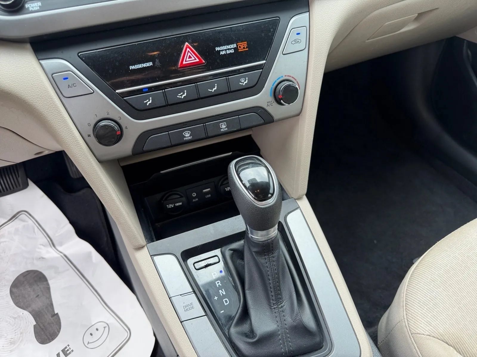 Used 2017 Hyundai Elantra SE FWD image 20