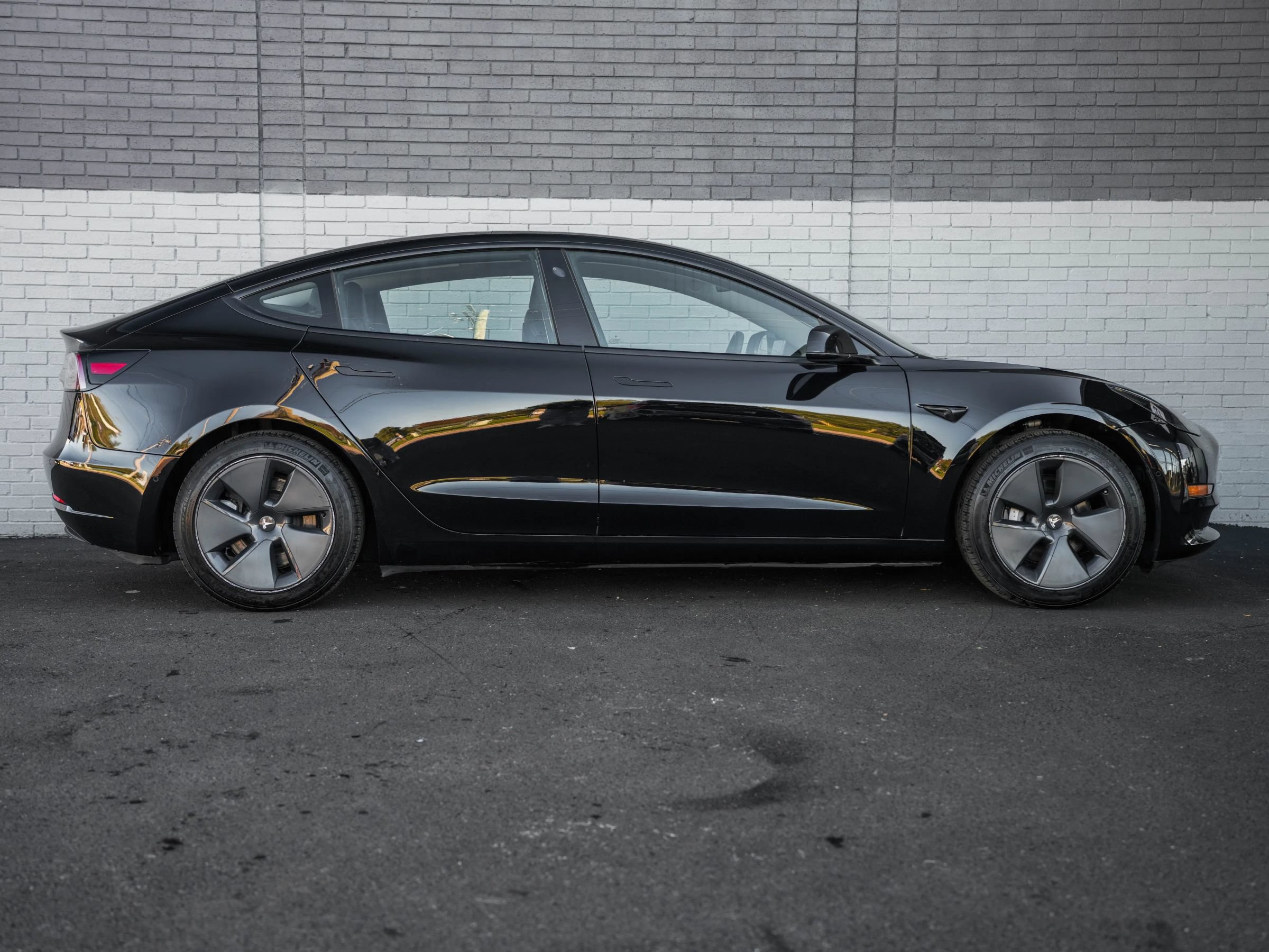 Used 2022 Tesla Model 3 RWD image 4