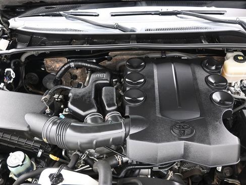 Used 2021 Toyota 4Runner SR5 Premium image 15