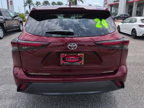Certified 2024 Toyota Highlander Limited FWD image 5
