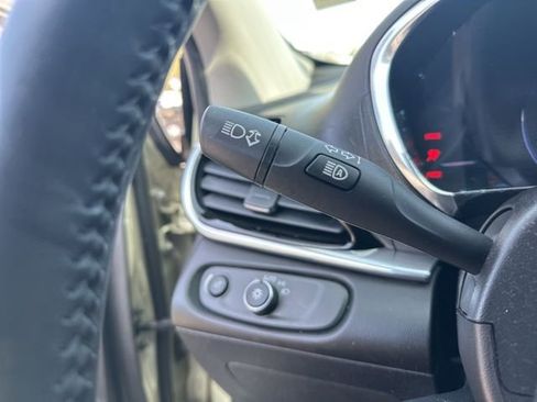 Used 2017 Chevrolet Volt Premier w/ Driver Confidence II Package image 15