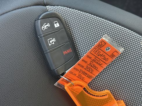 New 2026 RAM ProMaster 3500 w/ Premium Convenience Group image 3