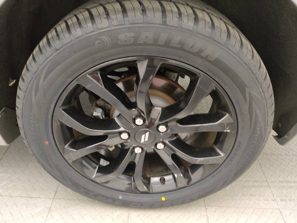Used 2019 Dodge Durango SXT RWD image 31