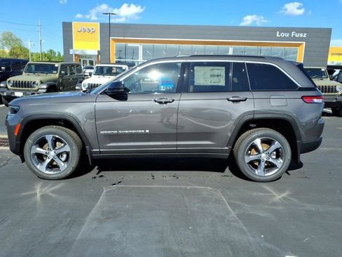 New 2026 Jeep Grand Cherokee Limited AWD/4WD image 3
