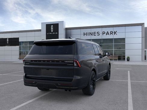 New 2026 Lincoln Navigator L Reserve w/ Jet Appearance Package image 8