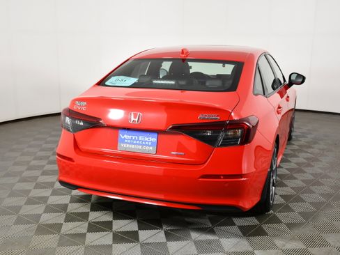 Used 2025 Honda Civic Sport Touring image 7
