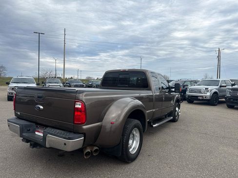 Used 2016 Ford F350 Lariat w/ Lariat Interior Package image 5