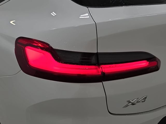 Used 2022 BMW X4 xDrive30i w/ Parking Assistance Package AWD/4WD image 32
