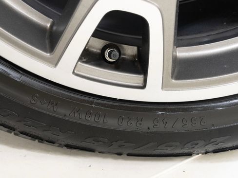 Used 2023 Maserati Levante GT image 47