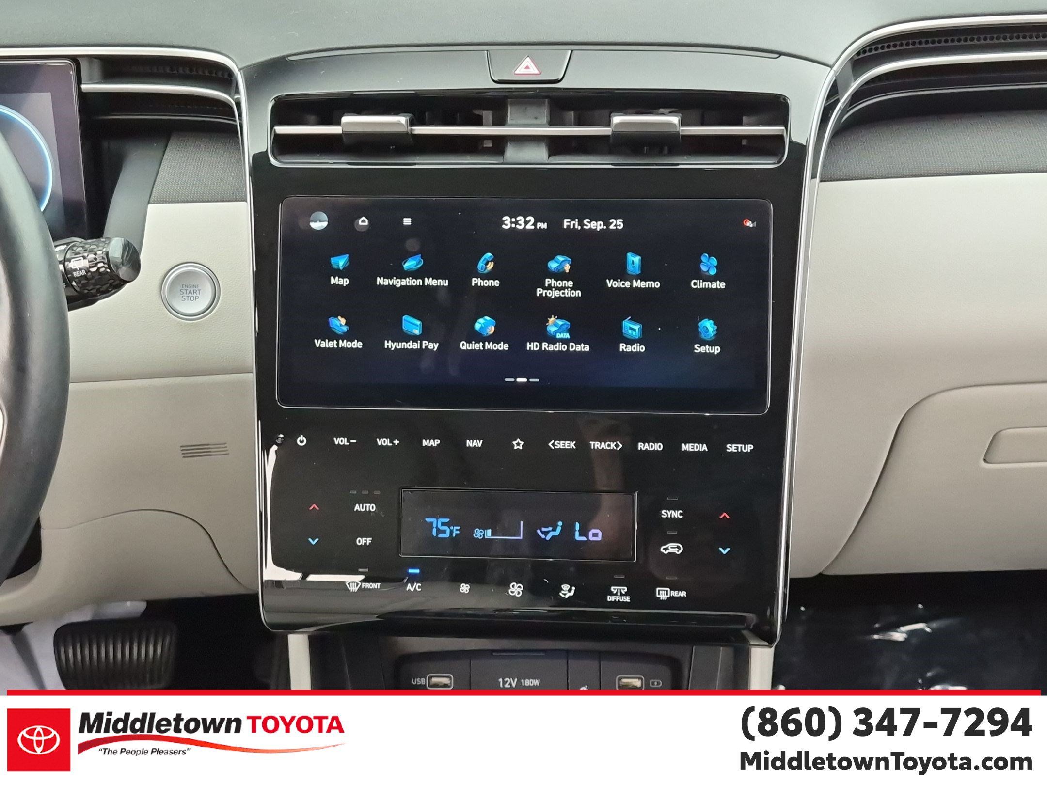 Used 2023 Hyundai Tucson Limited w/ Cargo Package AWD/4WD image 31