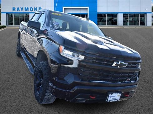 Used 2023 Chevrolet Silverado 1500 LT Trail Boss image 9