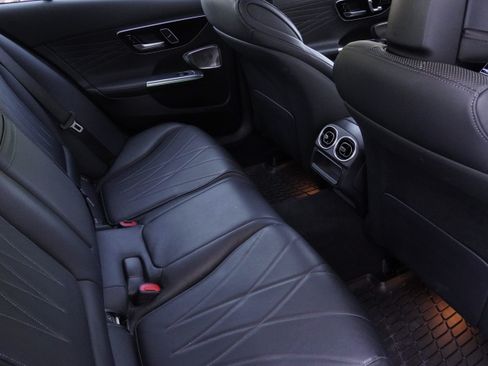 Used 2022 Mercedes-Benz C 300 Sedan image 33