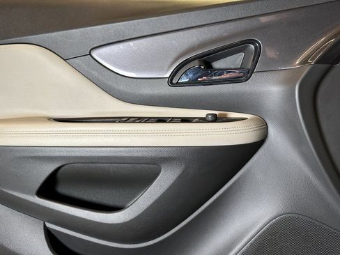Used 2019 Buick Encore Preferred w/ Safety Package FWD image 17