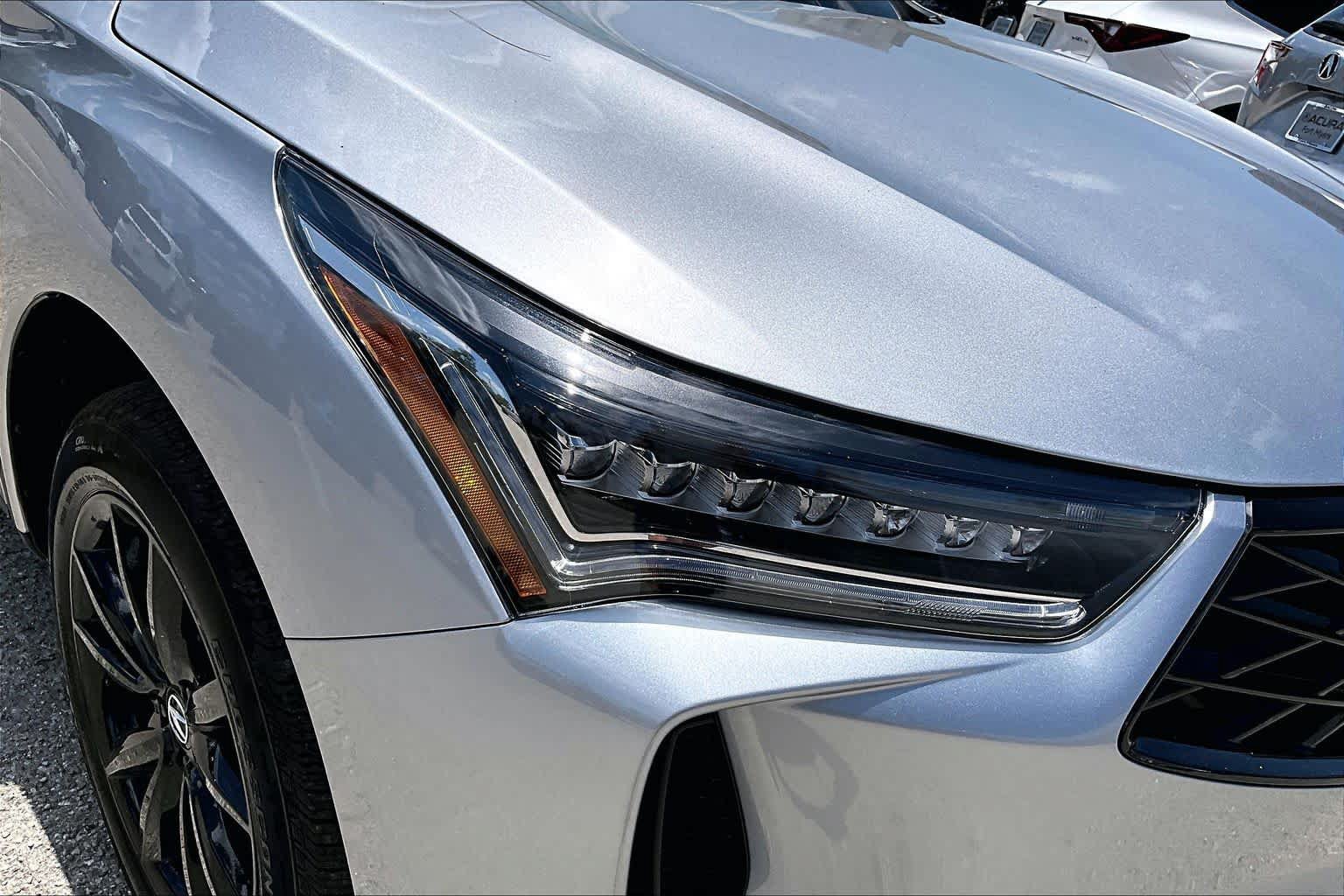 Used 2026 Acura RDX SH-AWD image 13