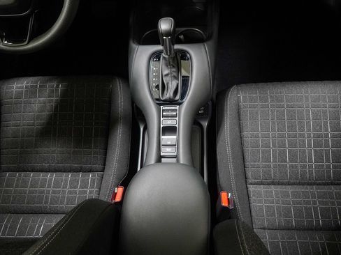 Used 2024 Honda HR-V LX image 30